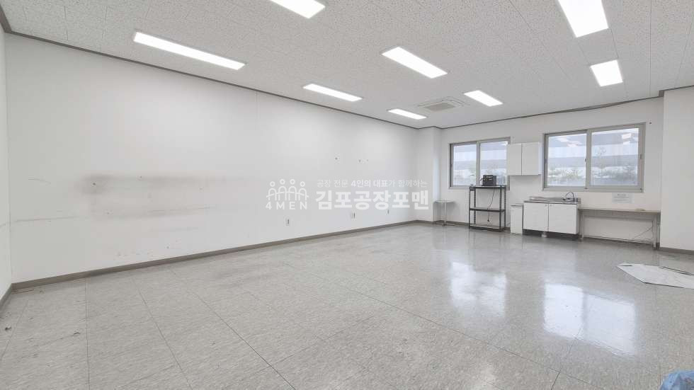 경기 김포시 통진읍 가,나,다,라동 츄레라 출입 대형공장매매 사무동 有 급매물 매매 매물번호 10214 사진 17