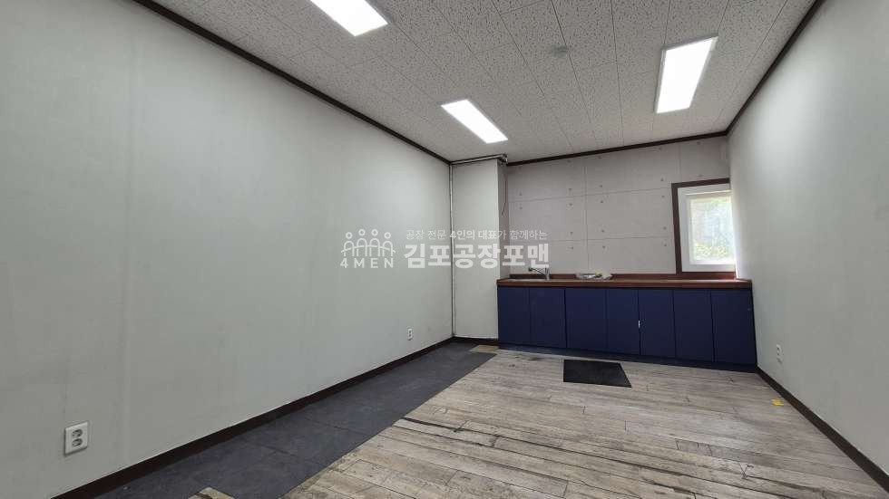 경기 김포시 통진읍 다동 40피트 트레일러 출입 원활한 넓은 단일면적 공장 창 월세 매물번호 10335 사진 16